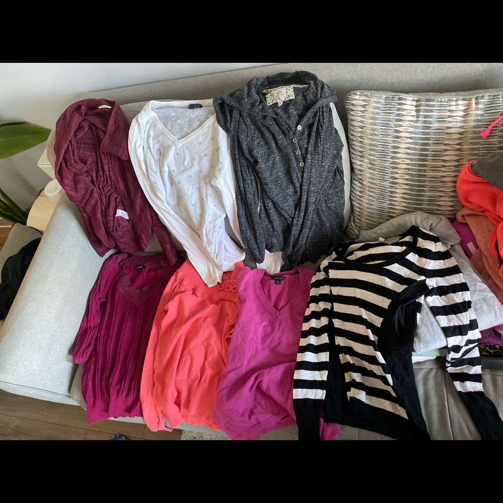 Bundle of medium/ medium fitting small sweaters